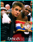 Justin Bieber Hanging Out With Floyd Mayweather’s Family